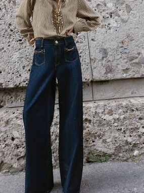 NWOT Zara Mid-Rise Wide-Leg Dark Blue Jeans with Chain Pocket Detail Size 30/10